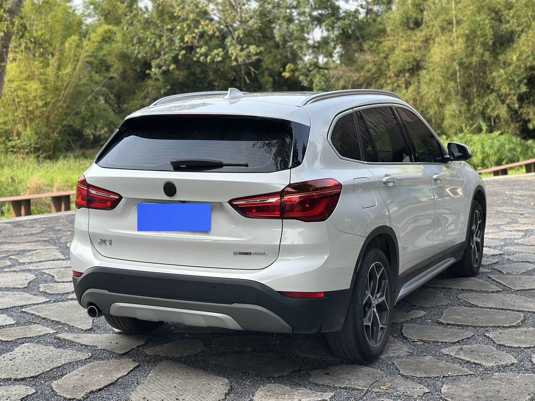 BMW X1 2018 #4 BMW X1 2018 car image #4