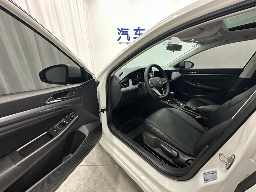 Volkswagen Bora 2023 car image #7