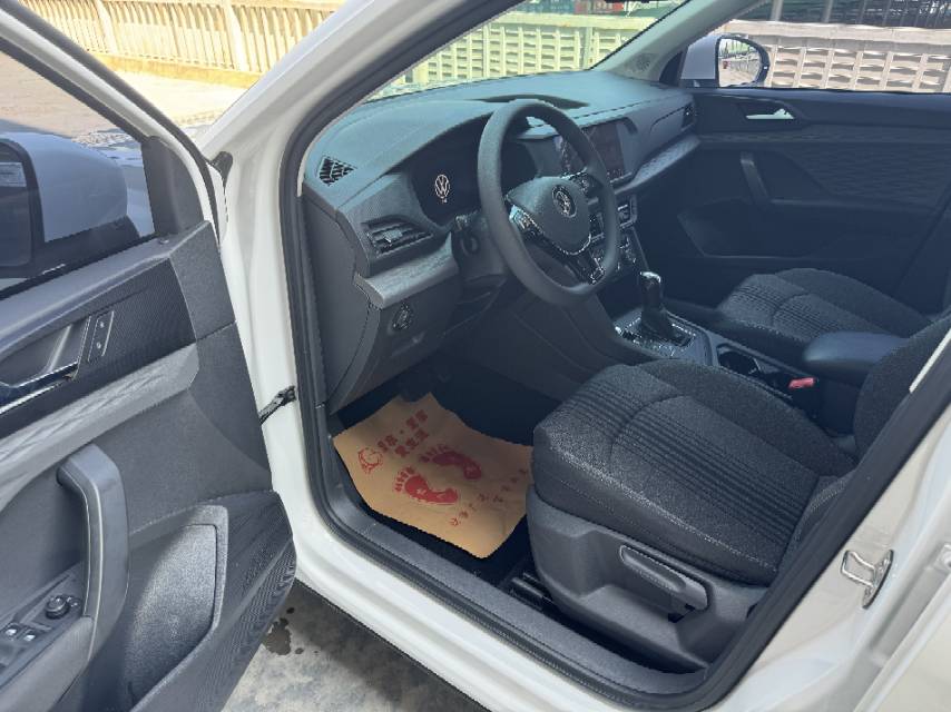 Volkswagen Tharu 2023 car image #7
