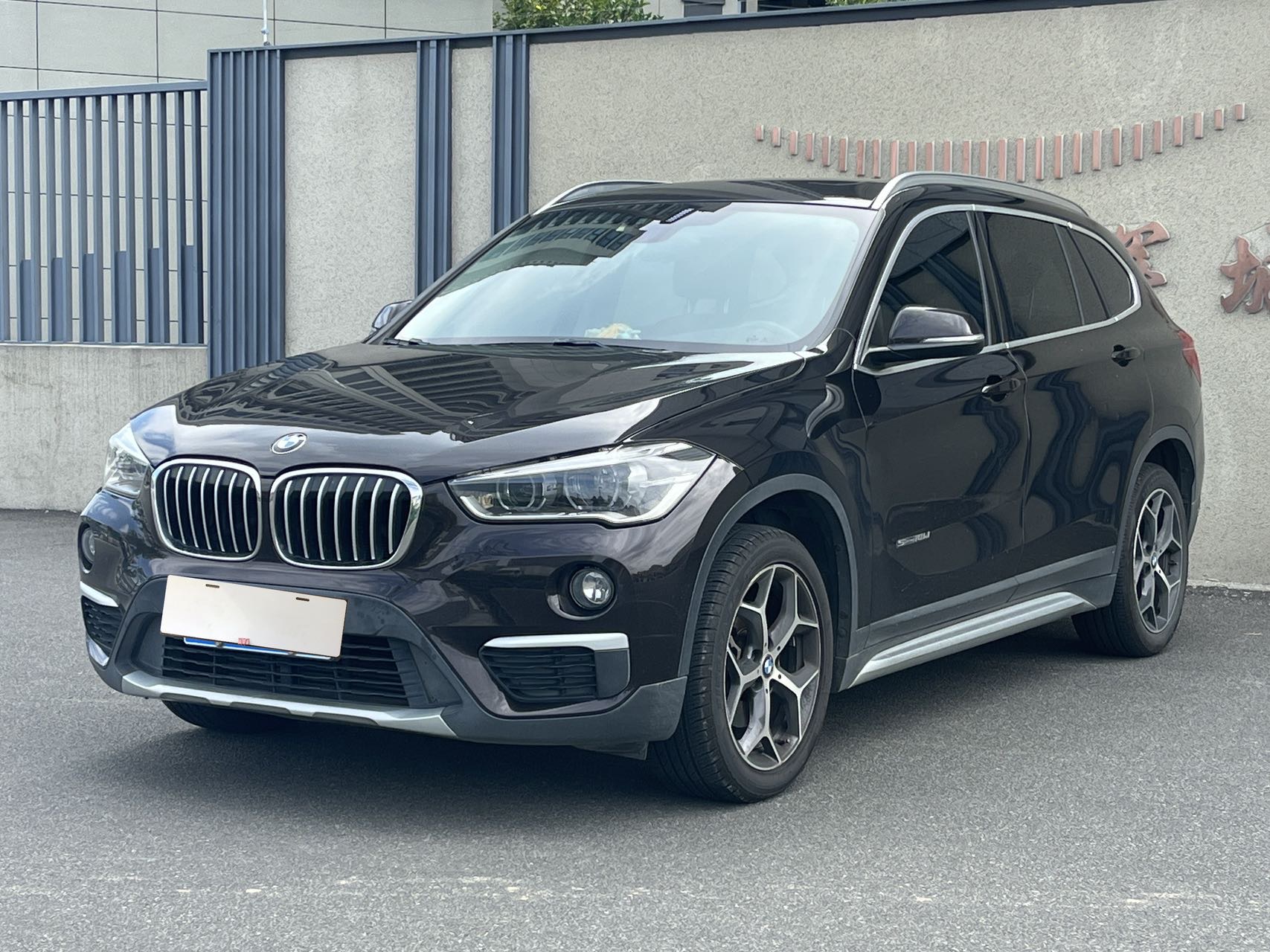 BMW X1 2018 car image 
