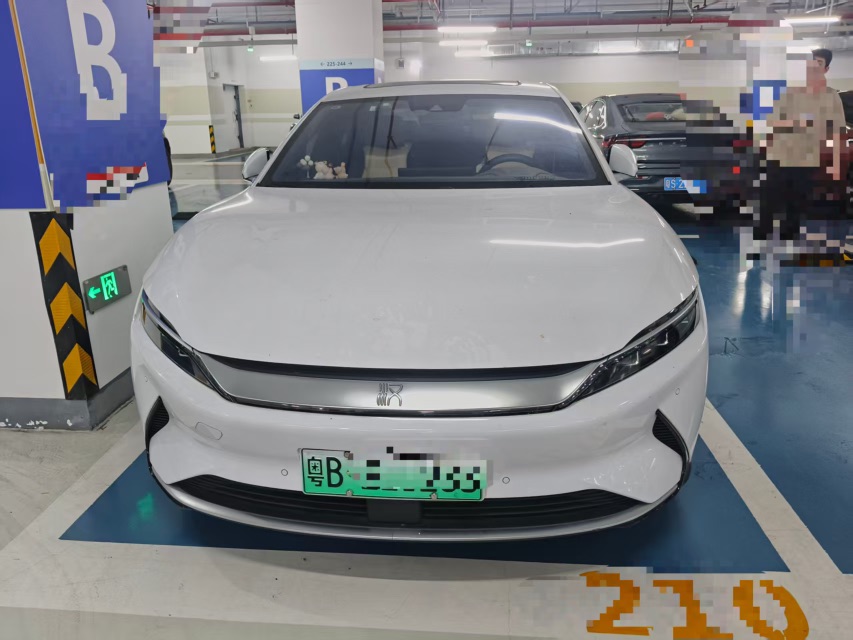 BYD Han 2021 #2 BYD Han 2021 car image #2