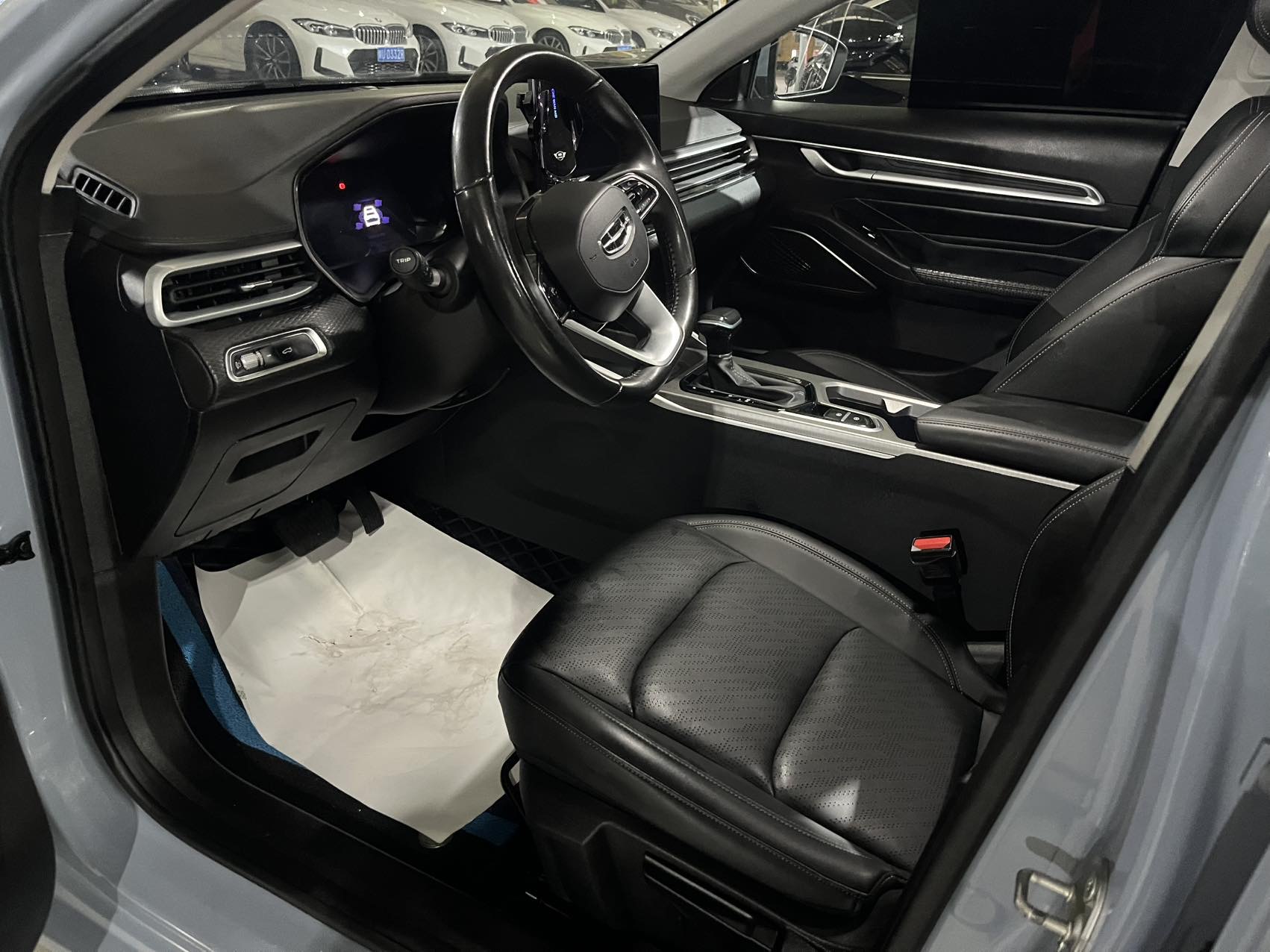 GEELY Emgrand 2024 car image #3