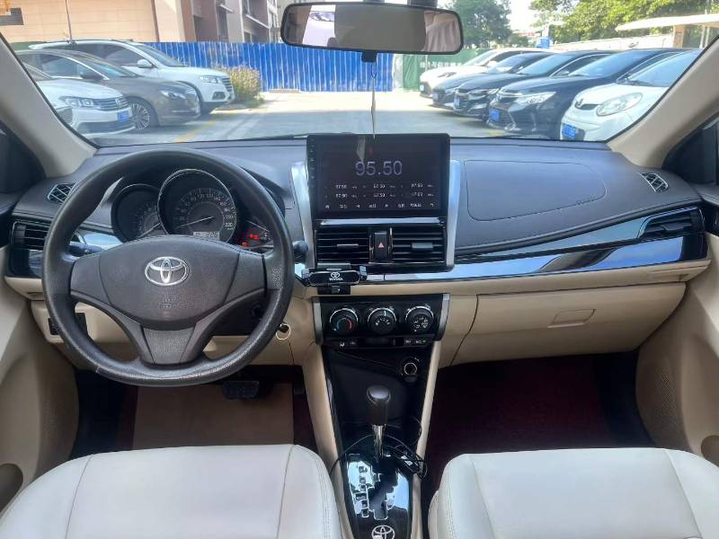Toyota Vios 2015 car image #6