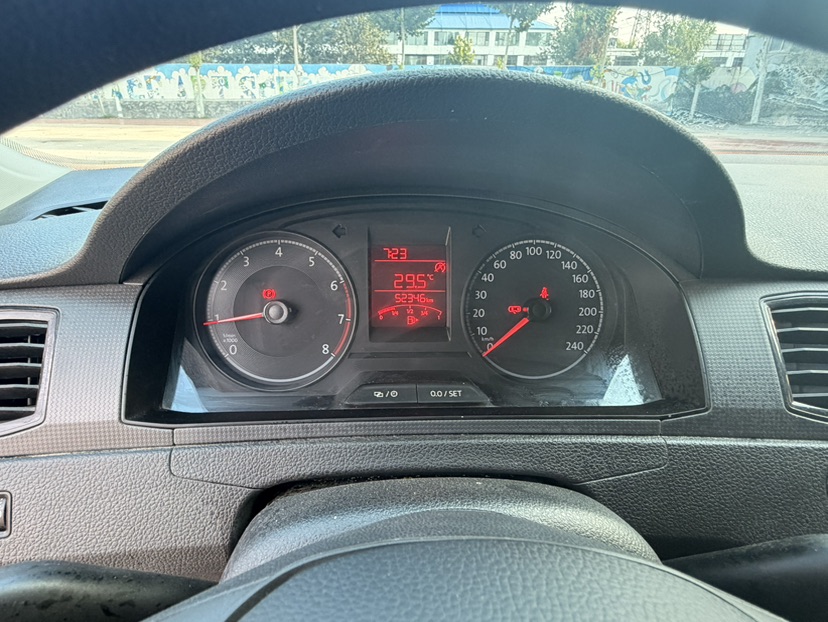 Volkswagen Santana 2021 car image #6