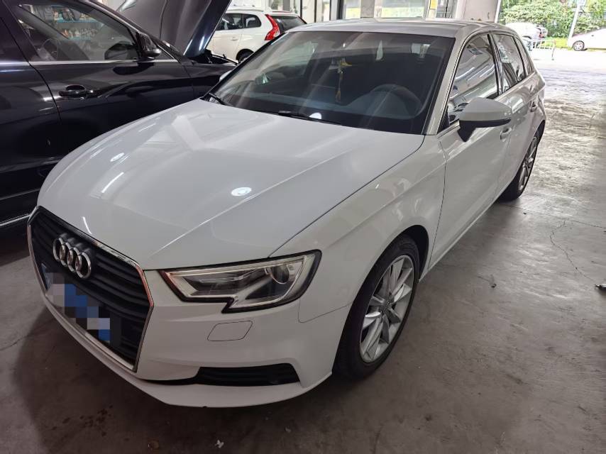 Audi A3 2017 car image 