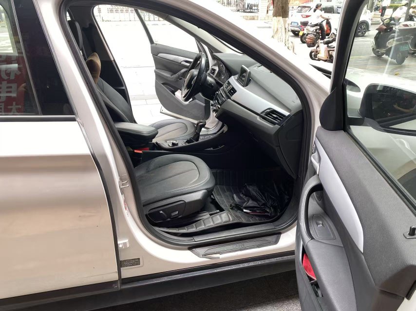 BMW X1 2017 car image #6