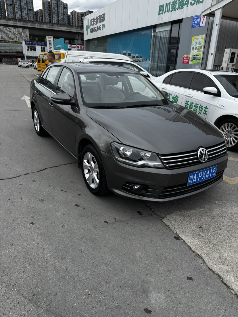 Volkswagen Bora 2016 car image #2