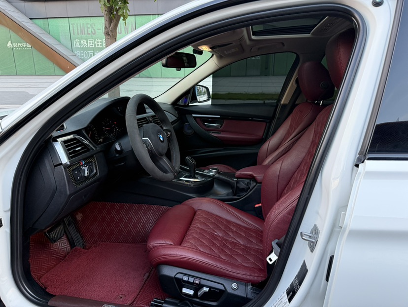 BMW 3 Series 2018 car image #4
