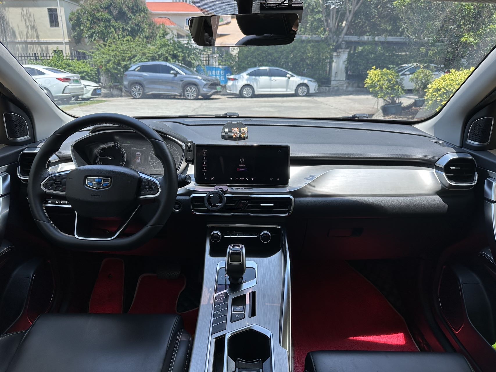 GEELY Coolray 2019 car image #6