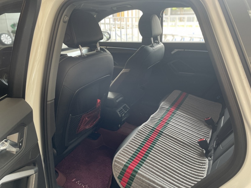 Audi Q3 2024 car image #8