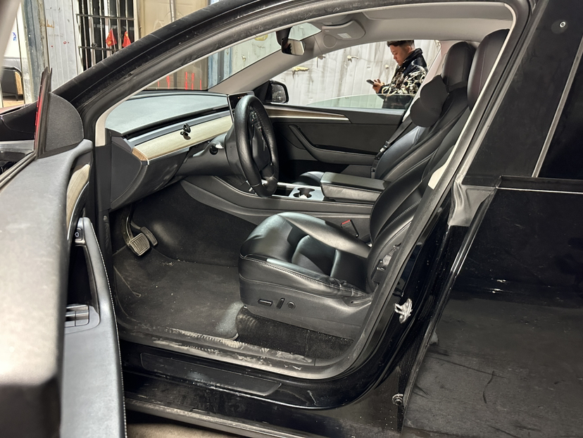 Tesla Model Y 2021 #4 Tesla Model Y 2021 car image #4