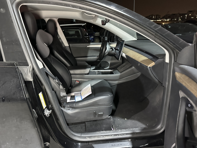 Tesla Model Y 2021 #6 Tesla Model Y 2021 car image #6