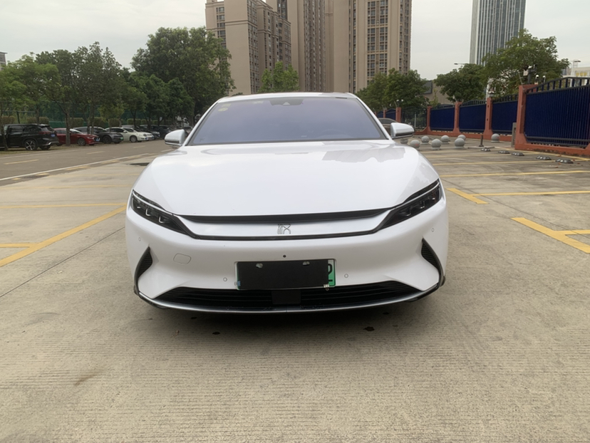 BYD Han 2021 immagine di auto #3
