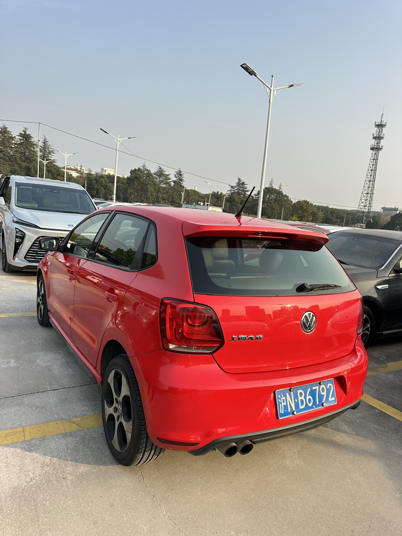 Volkswagen Polo 2013 car image #3