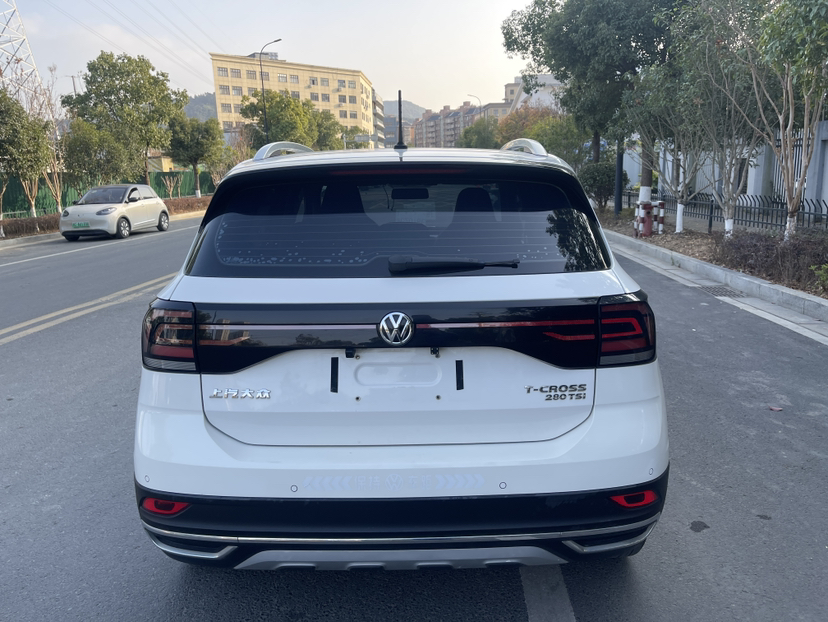 Volkswagen T-Cross 2019 car image #5