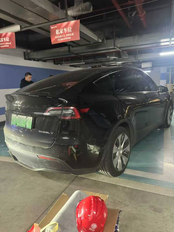 Tesla Model Y 2021 car image #7