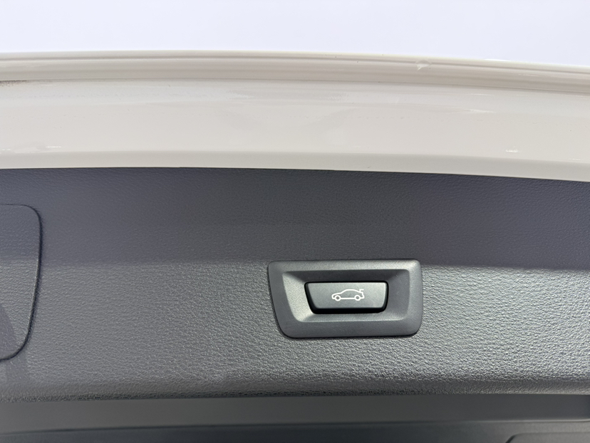BMW X1 2023 car image #16
