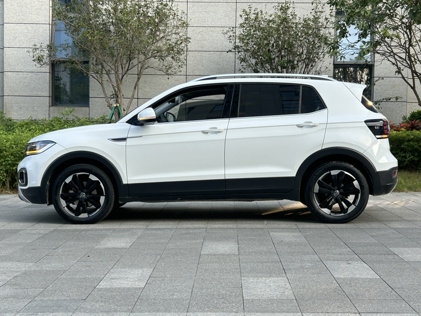 Volkswagen Tacqua 2023 car image #7