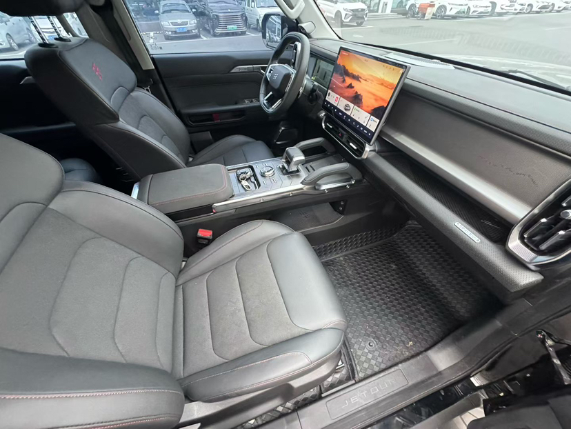 Jetour Traveller 2024 car image #6