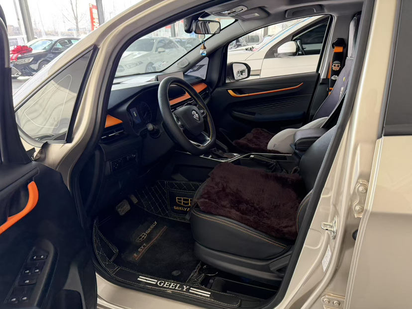 Livan X3 PRO 2023 #7 Livan X3 PRO 2023 car image #7