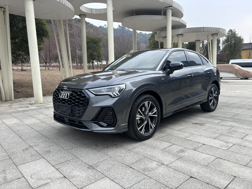 Audi Q3 Sportback 2022 Audi Q3 Sportback 2022 car image