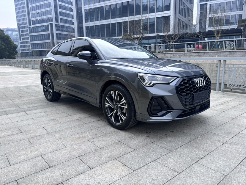 Audi Q3 Sportback 2022 #3 Audi Q3 Sportback 2022 car image #3