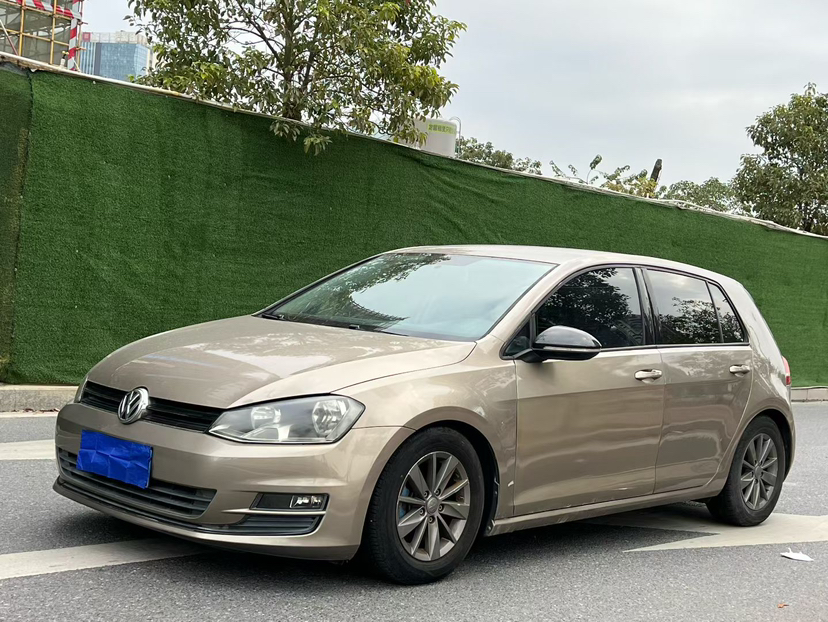 Volkswagen Golf 2018 car image 