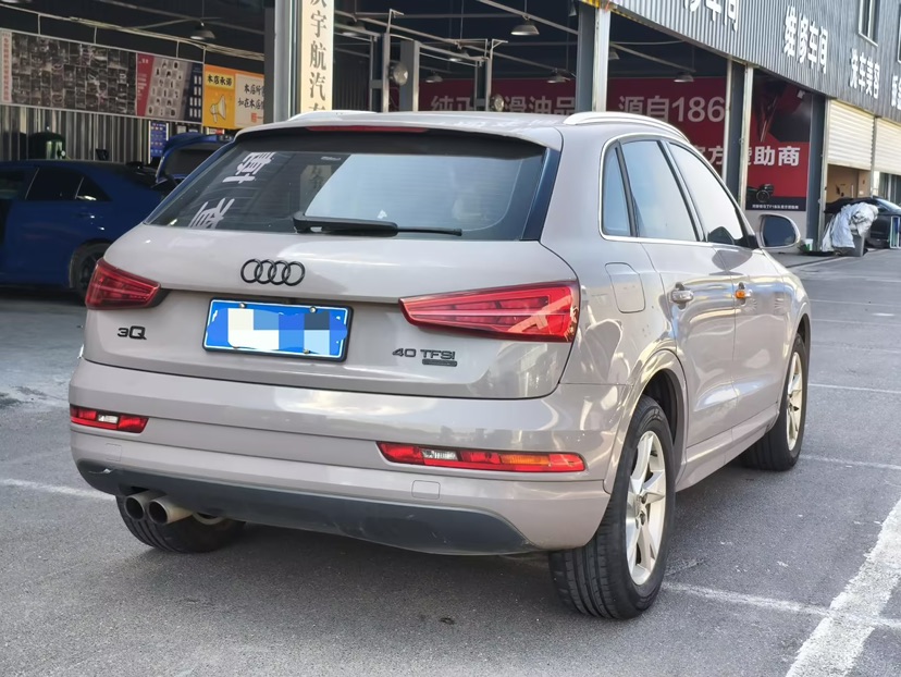 Audi Q3 2017 immagine di auto #9