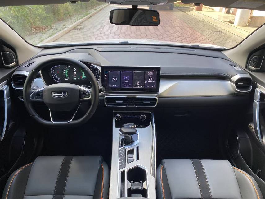 GEELY Coolray 2024 #6 GEELY Coolray 2024 car image #6