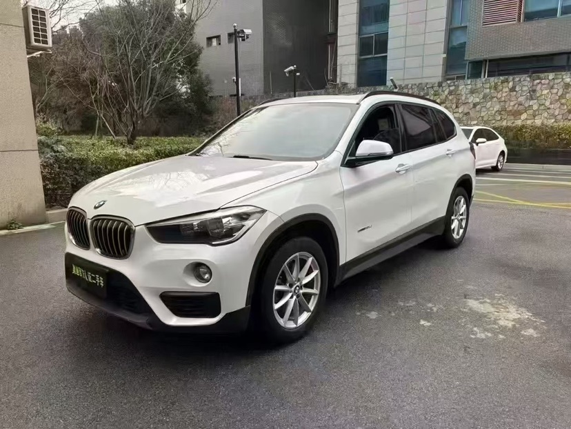 BMW X1 2018 BMW X1 2018 car image