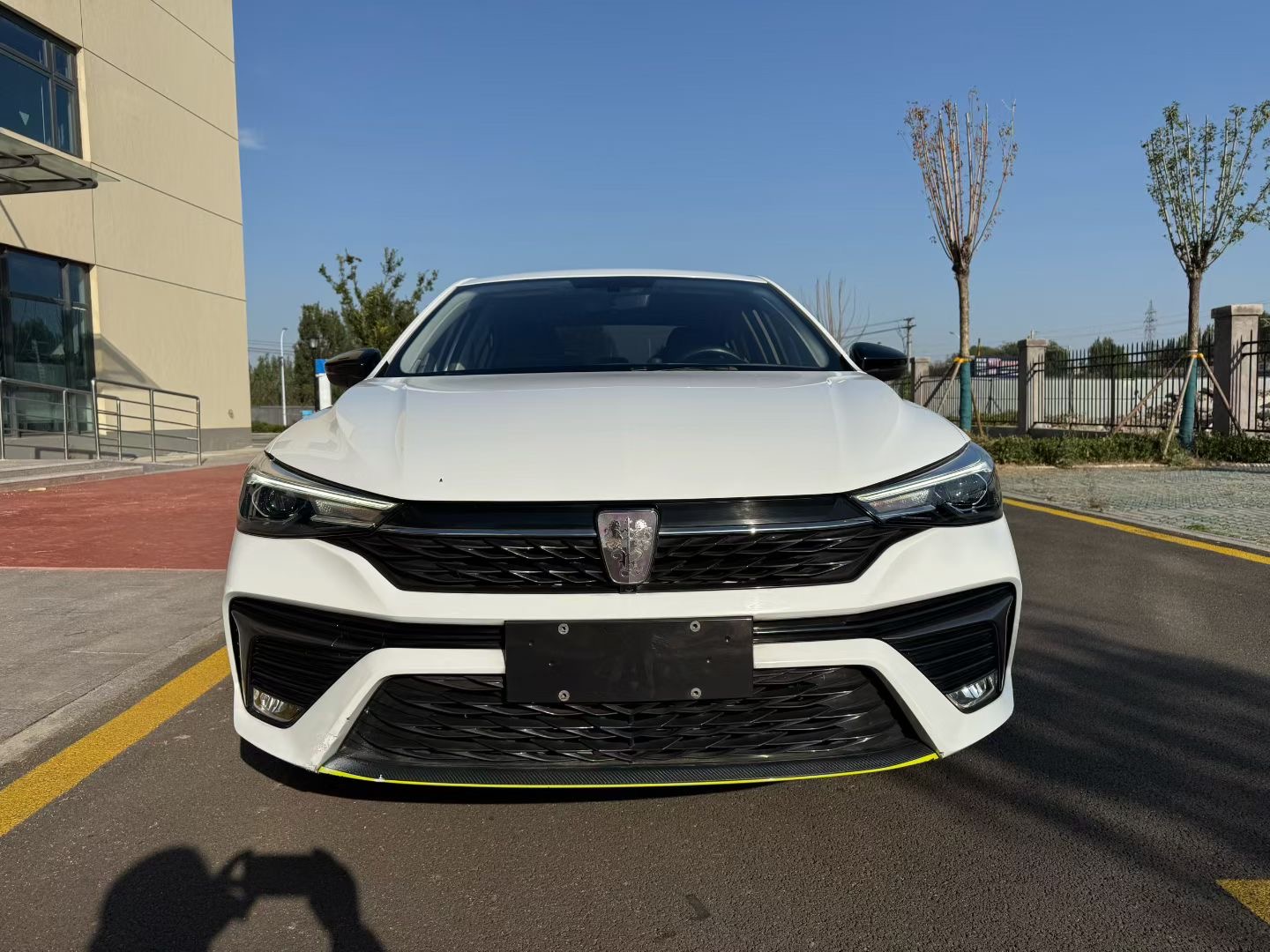 Roewe i5 2023 изображение автомобиля 