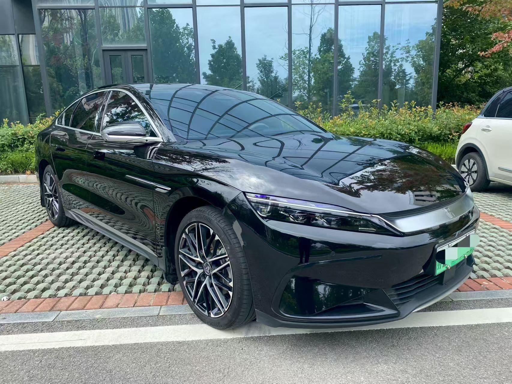 BYD Han 2025 car image #3