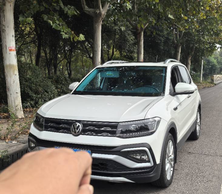 Volkswagen T-Cross 2020 Volkswagen T-Cross 2020 immagine di auto