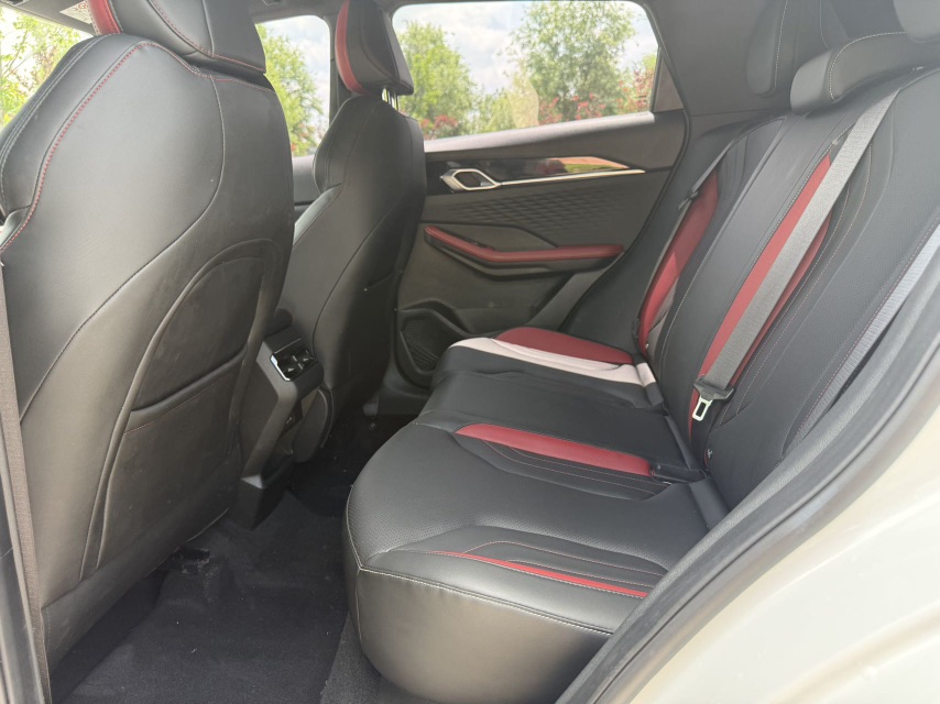 GEELY Coolray 2023 #11 GEELY Coolray 2023 imagem de carro #11