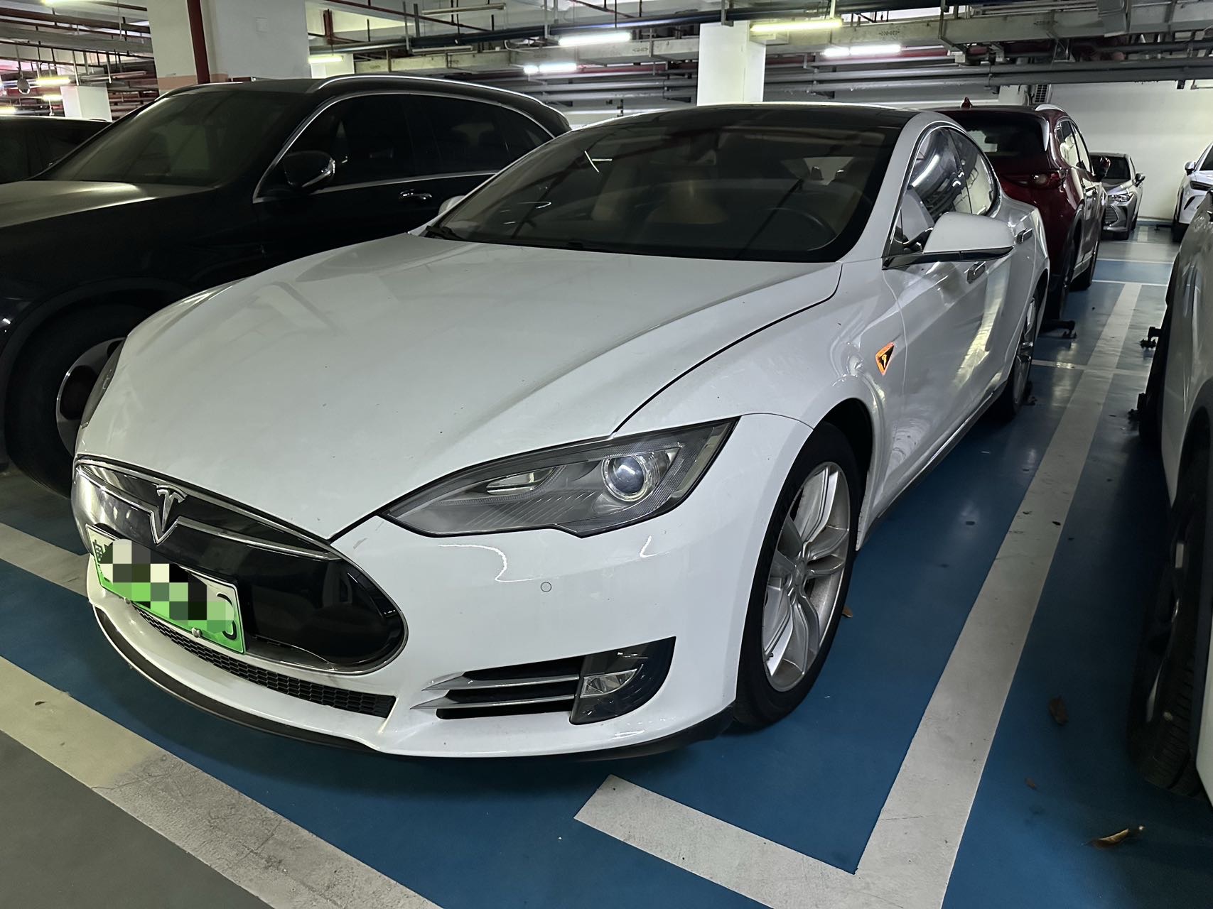 Tesla Model S 2014 Tesla Model S 2014 car image