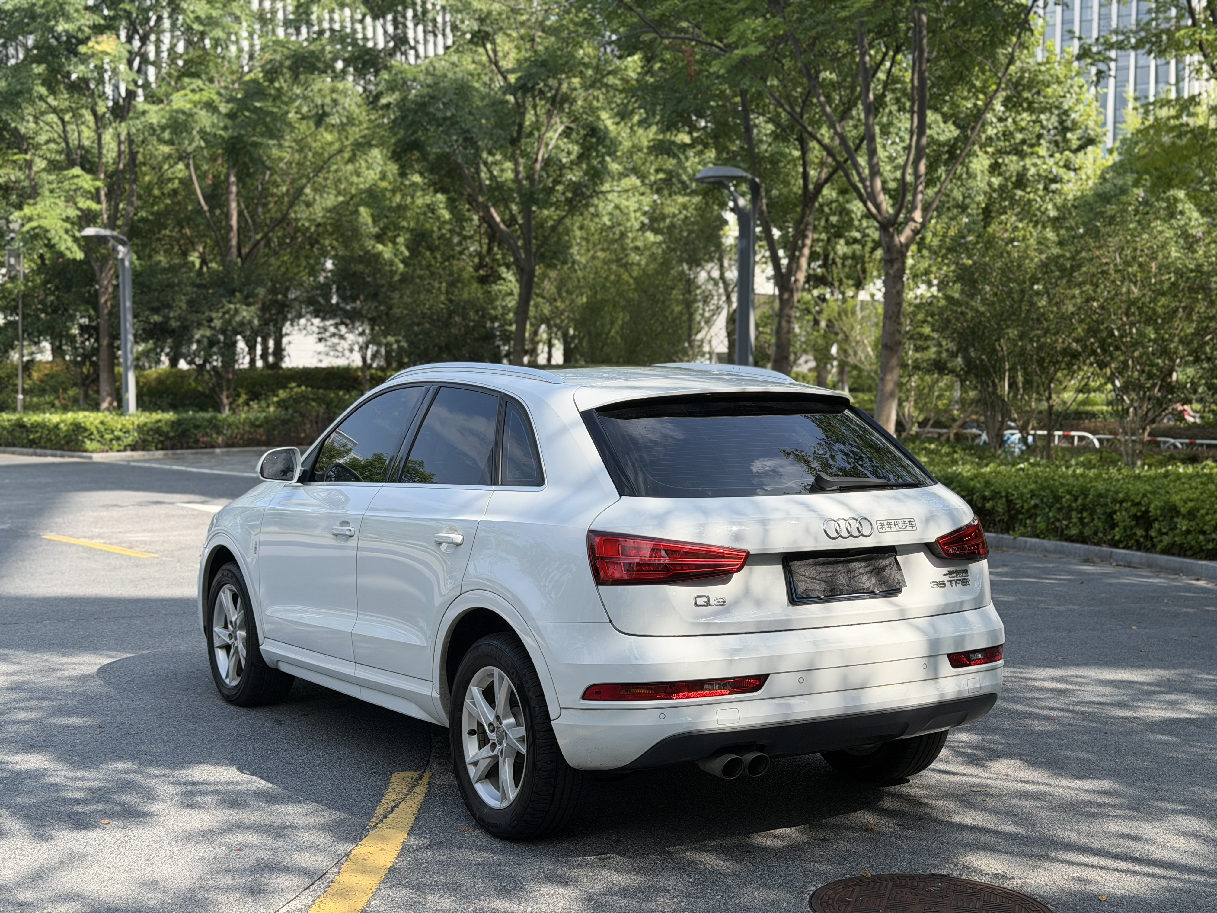 Audi Q3 2018 #12 Audi Q3 2018 car image #12