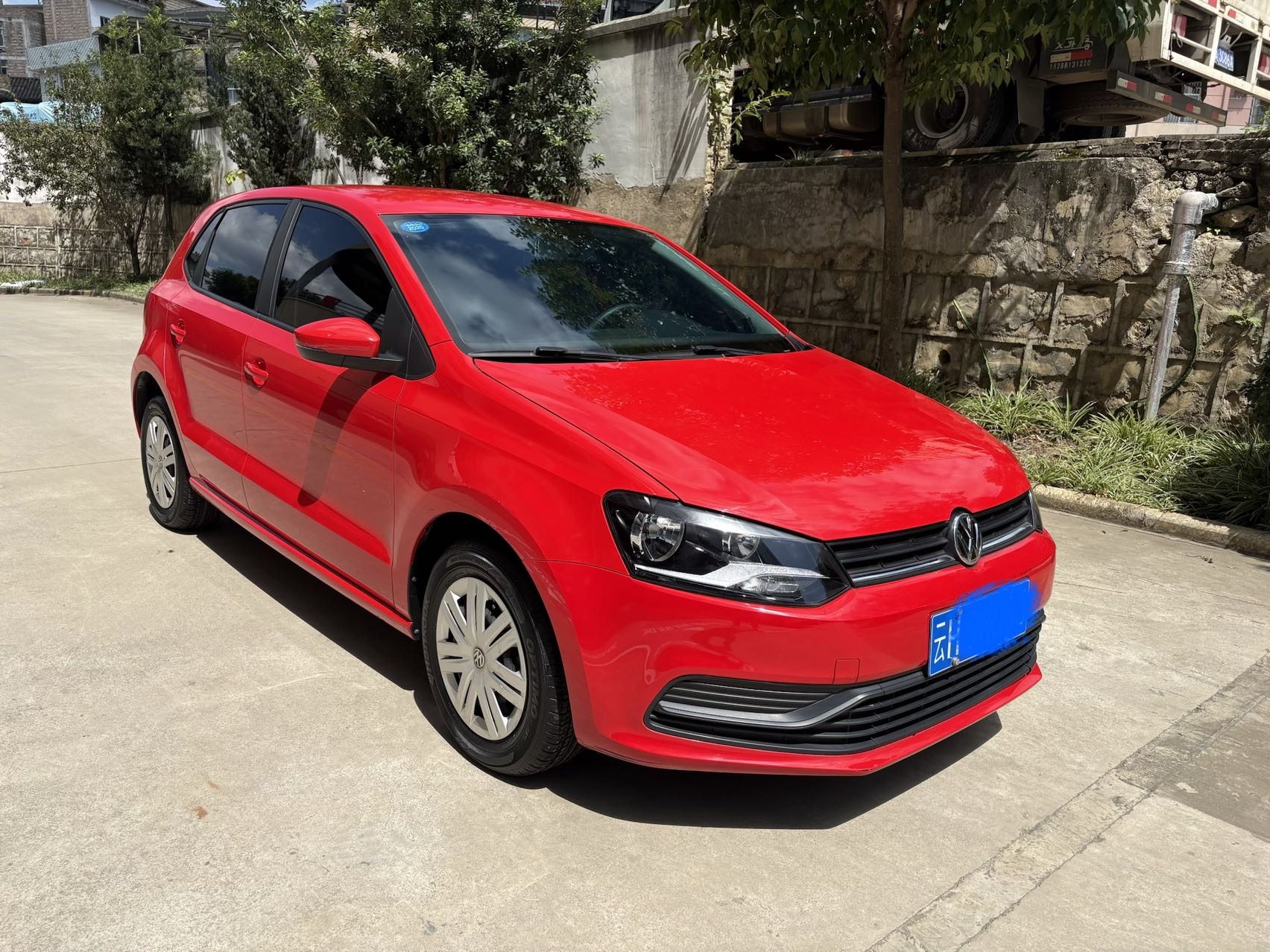Volkswagen Polo 2018 car image #3
