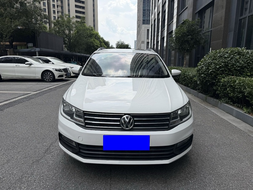 Volkswagen Santana 2017 car image 