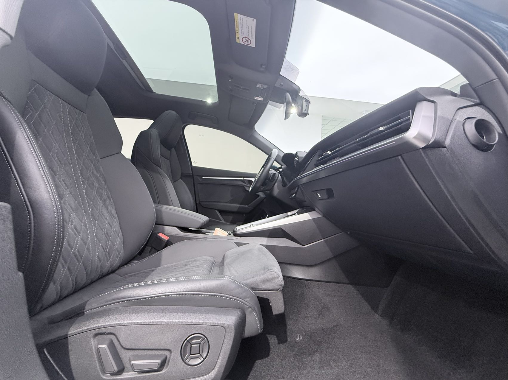 Audi A3 2022 car image #9