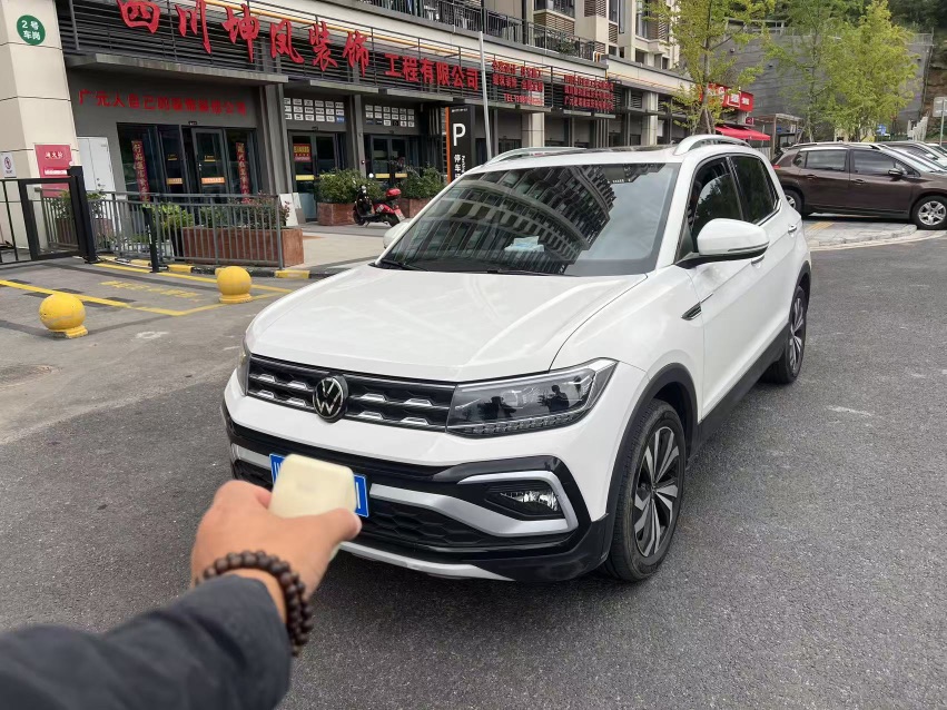 Volkswagen T-Cross 2022 car image 