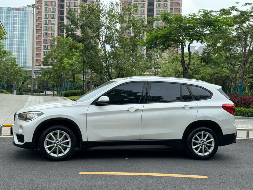 BMW X1 2018 #3 BMW X1 2018 car image #3