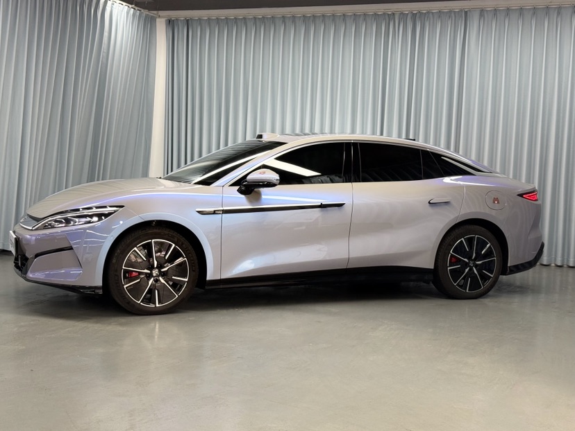 BYD HanL 2025 imagem de carro #2