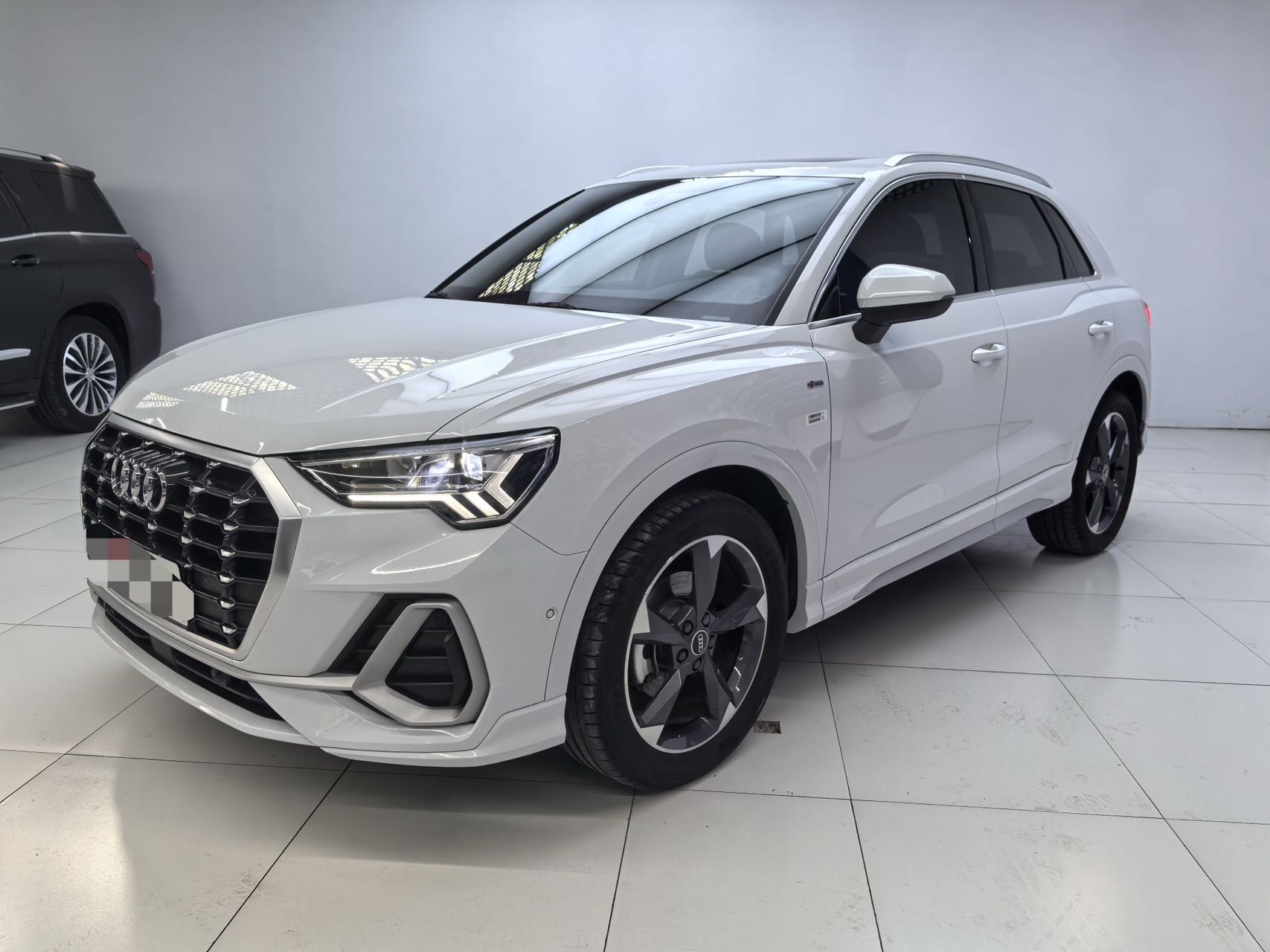Audi Q3 2022 Audi Q3 2022 car image