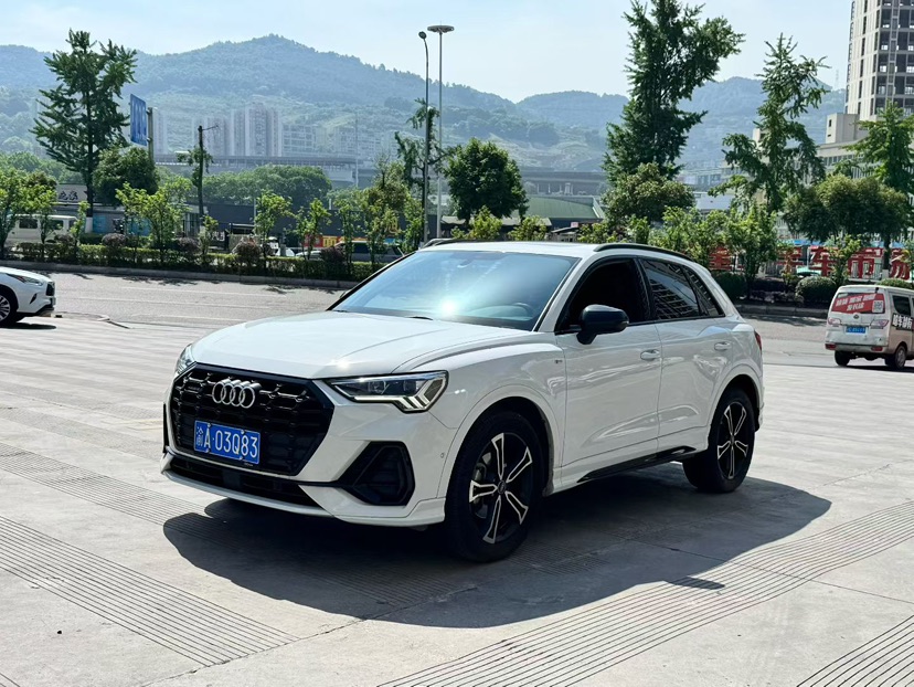 Audi Q3 2022 Audi Q3 2022 car image