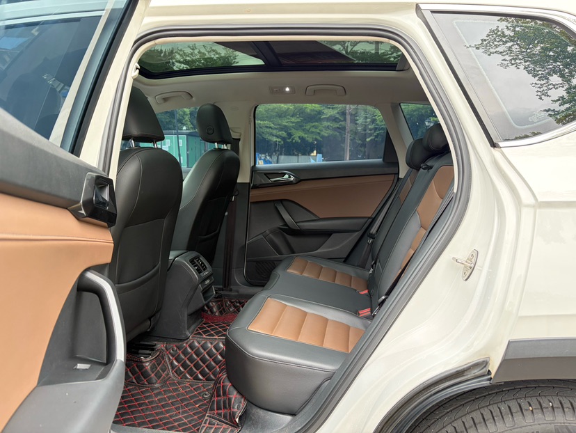 Volkswagen Tharu 2019 car image #9