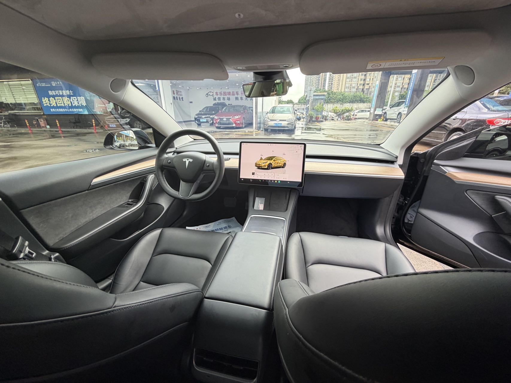 Tesla Model 3 2023 immagine di auto #9