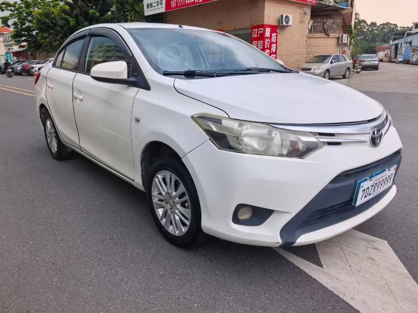 Toyota Vios 2015 car image #3