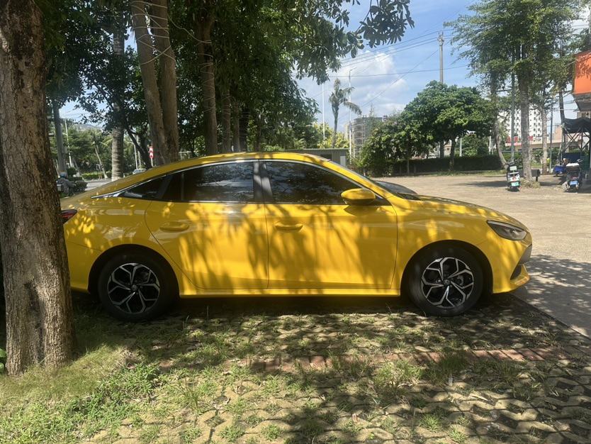MG 5 2023 car image #5