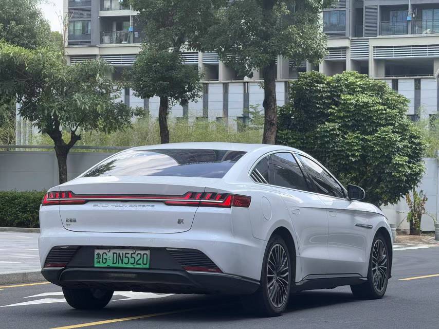 BYD Han 2022 #7 BYD Han 2022 car image #7