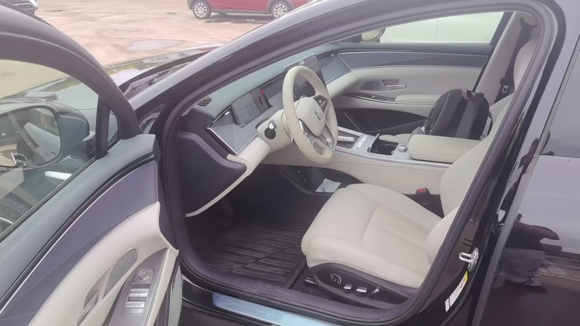 BYD HanL 2025 car image #5